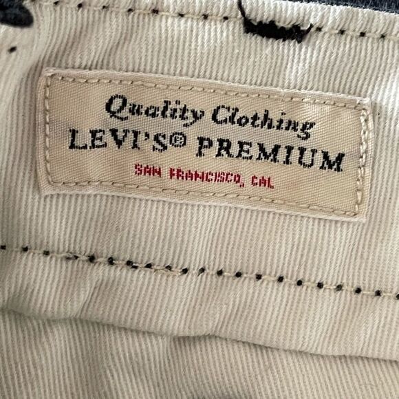 vintage Levi’s black 11” high rise jeans - Picture 5 of 13